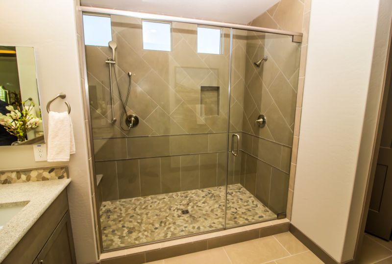 Shower Surround with Tile
